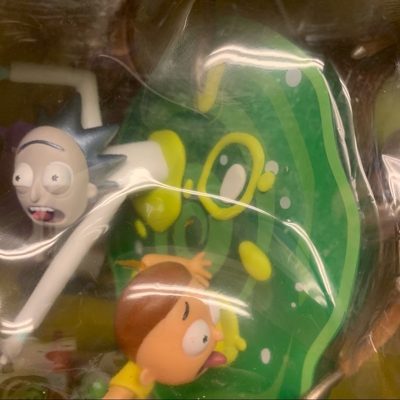 Rick and Morty Kidrobot Vinyl Figure - Picture 7 of 8